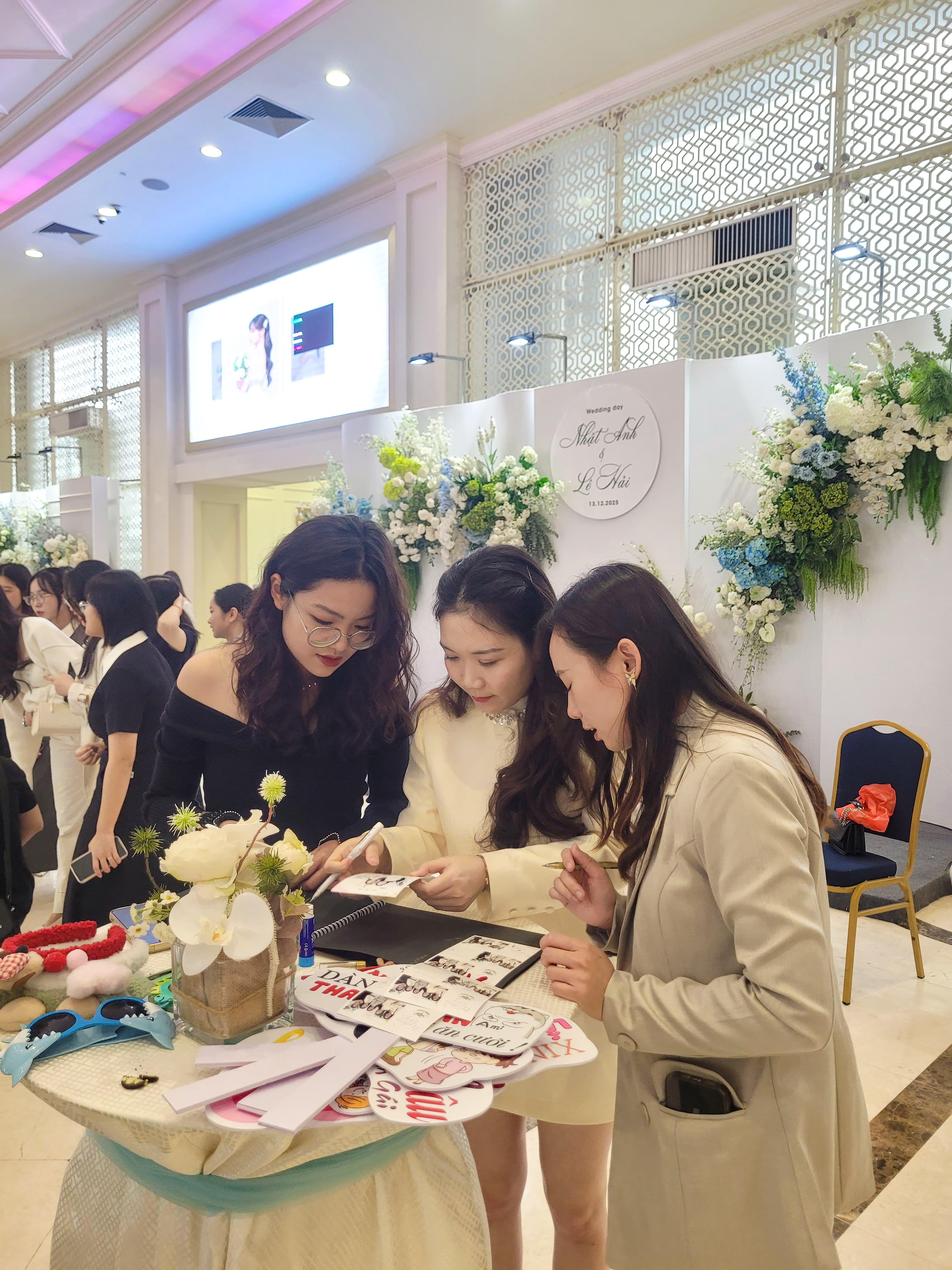 Đêm tiệc sôi động